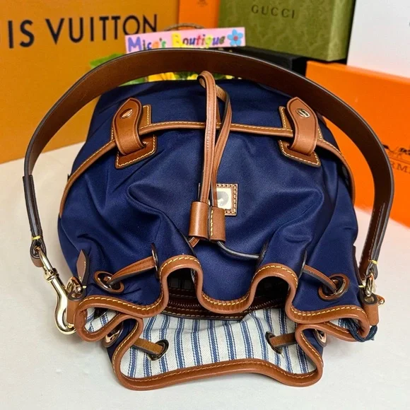 🆕DOONEY & BOURKE Drawstring Bucket Bag ~Navy blue~ - Picture 12 of 17
